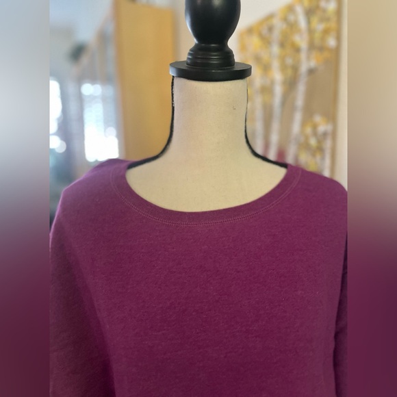 Hanes - simple bright purple cozy sweatshirt - Picture 2 of 7